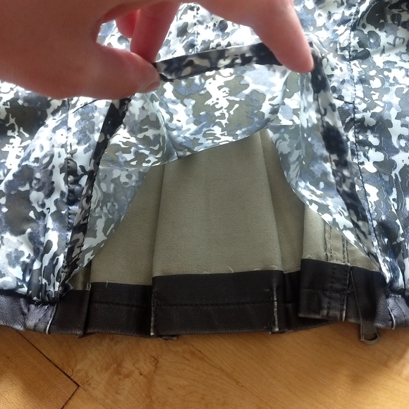 Jacket - Picture 4 of 5